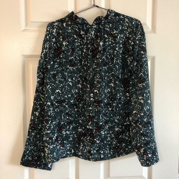 Elizabeth and James size medium blouse - Picture 12 of 14